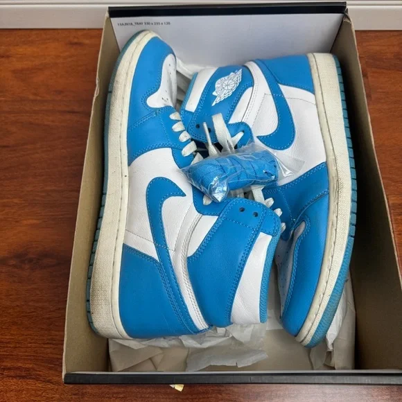 Jordan 1 Retro High OG UNC Size 10.5